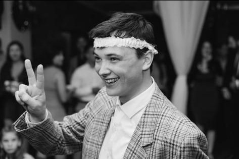 Jason Knowles during the garter tradition at the reception